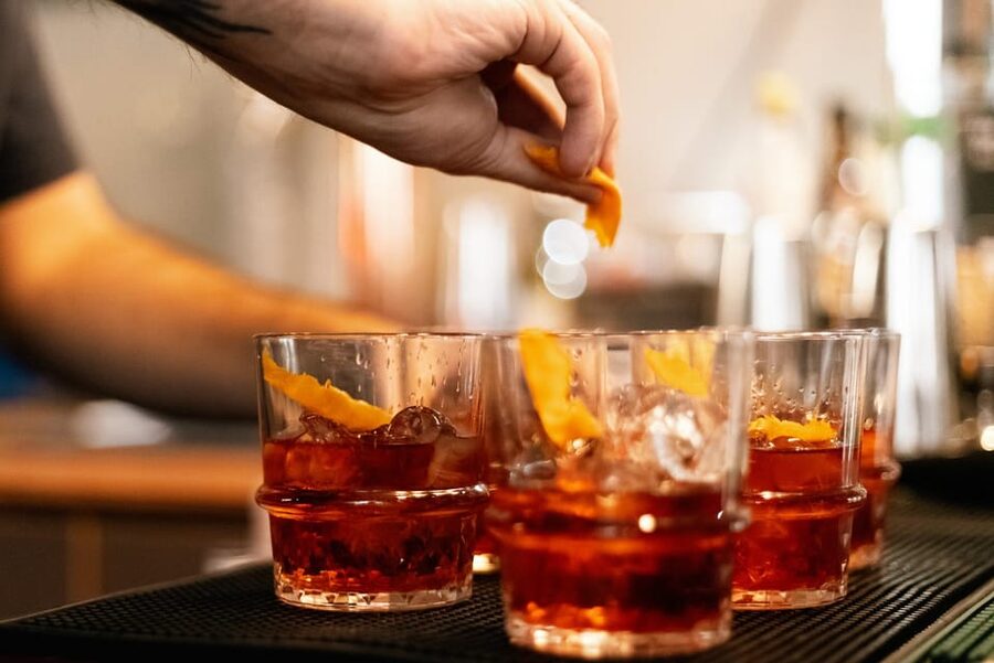 Rome: Forbidden History Walking Tour & Pub Crawl with Drinks - Who should book this tour?
