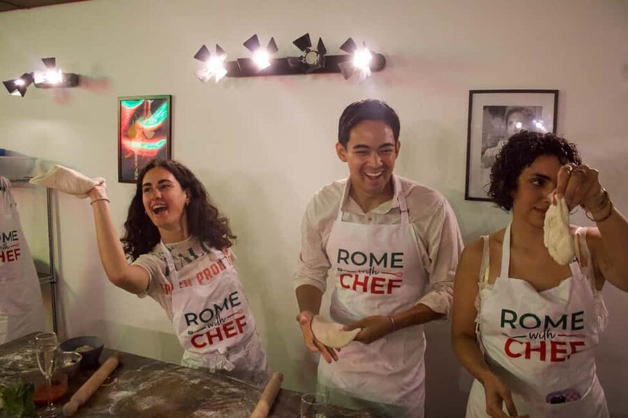 Rome: Hands-On Pizza Cooking Class with Spritz Mixology - Key points at a glance