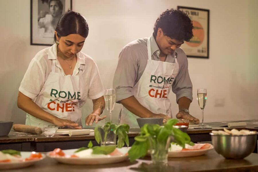 Rome: Hands-On Pizza Cooking Class with Spritz Mixology - What the teaching is like