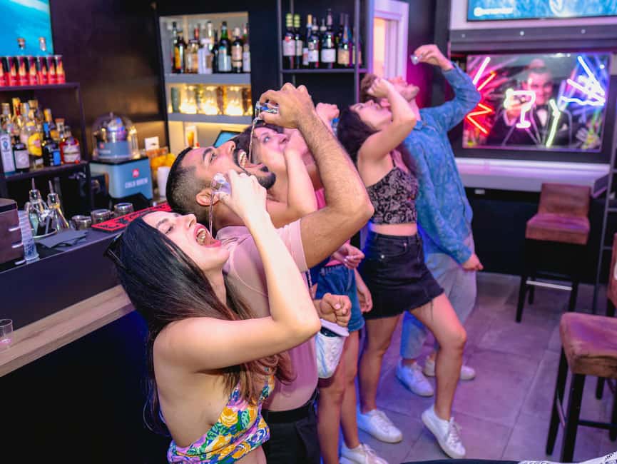 Rome: Nightlife Tour & Guided Bar Crawl with Games & Karaoke - Who should book this experience