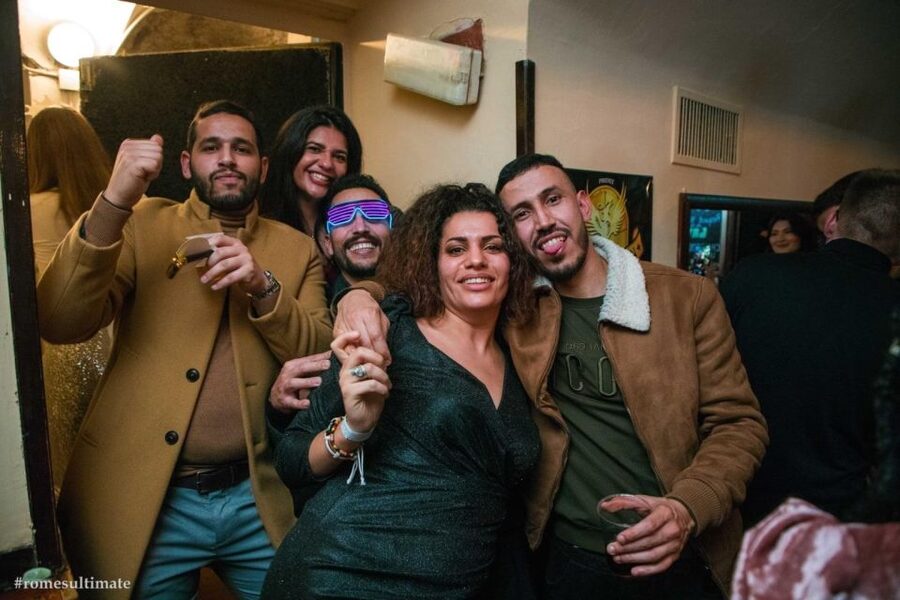 Rome: NYE Pub Crawl and Club - Dress, ID, age, and walking rules