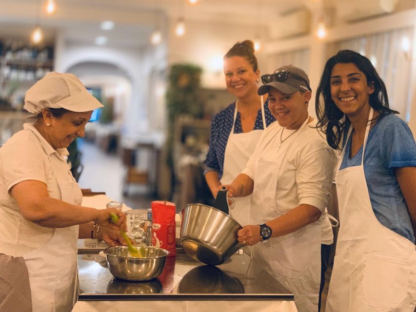 Rome: Pasta & Tiramisu Class with Free Flowing Fine Wine - Free-flowing wine changes the mood