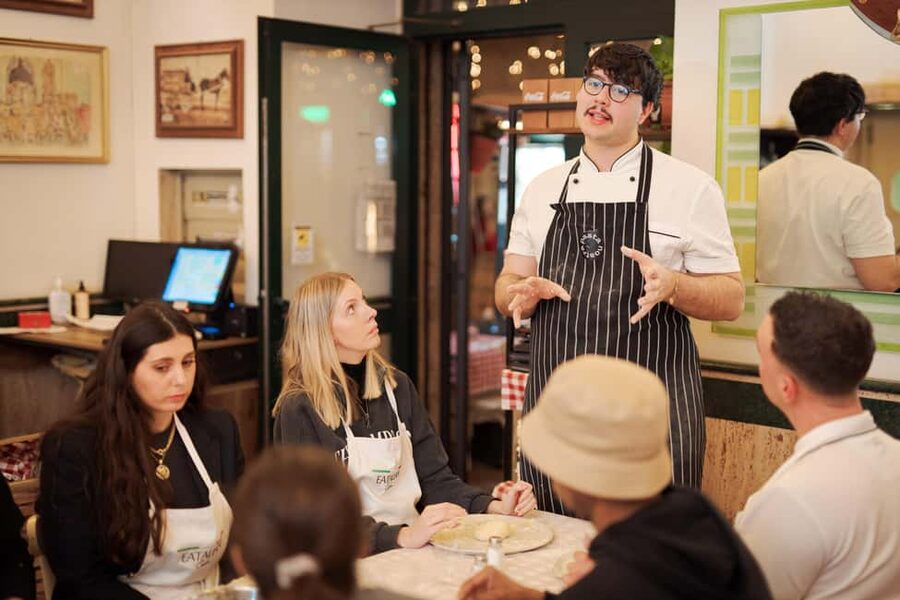 Rome: Pizza Cooking Class in Piazza Navona with Drinks - Timing your class around Rome sightseeing
