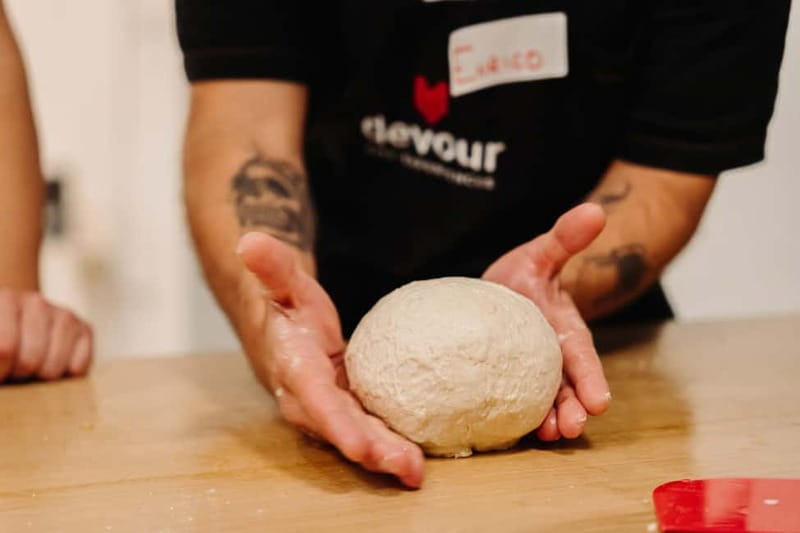 Rome: Pizza Making Class with Gelato & Drinks Included - Who should book this cooking class?
