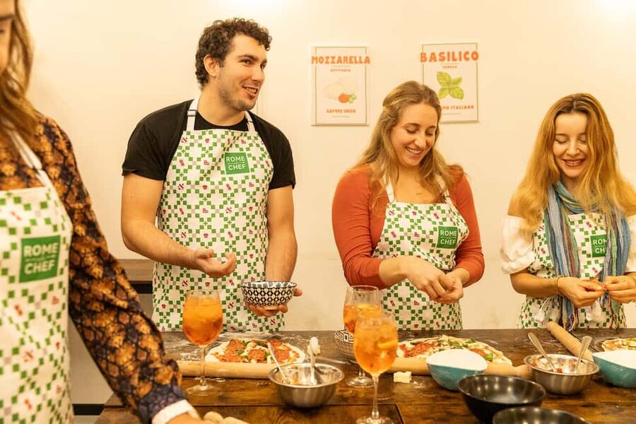 Rome: Pizza Making Cooking Class With Spritz Cocktails - Booking value and practical planning
