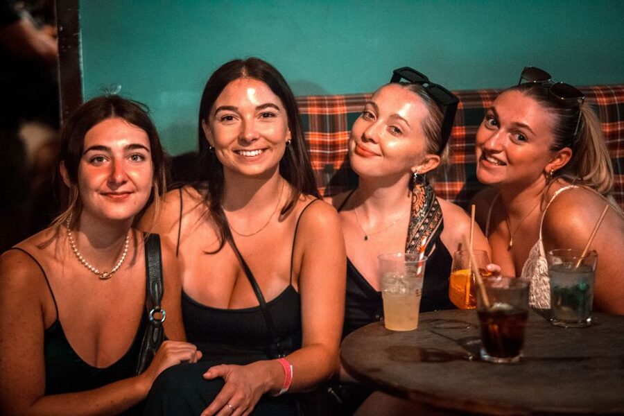 Rome: Pub Crawl & Ultimate Party Tour - Dress code and timing in Rome
