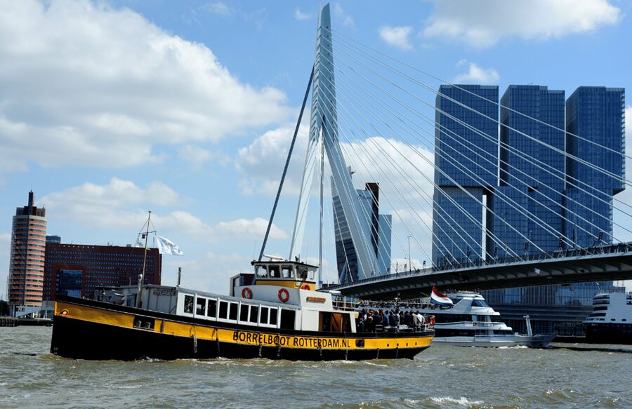 Rotterdam: Pub Cruise with Drinks and Bites - Key points to know before booking