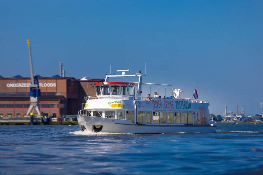 Rotterdam: Summer Cocktail Cruise - Why the Maas River is the right place to see Rotterdam