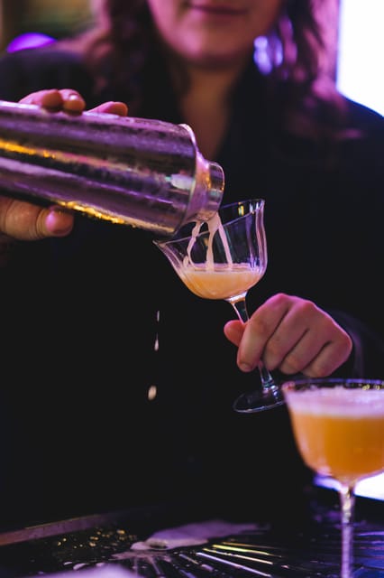 Rotterdam: Summer Cocktail Cruise - Who will get the most from this cruise