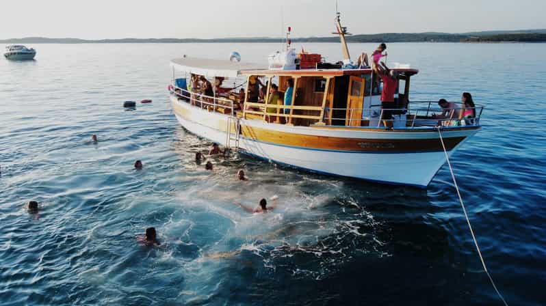 Rovinj half-day cruise: swim stops, drinks & brunch included - What the $45 price really includes