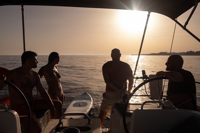 Sailing Adventure: Sailing, Dolphins and Relaxation with Drinks - Drinks, snacks, and the relaxed onboard rhythm