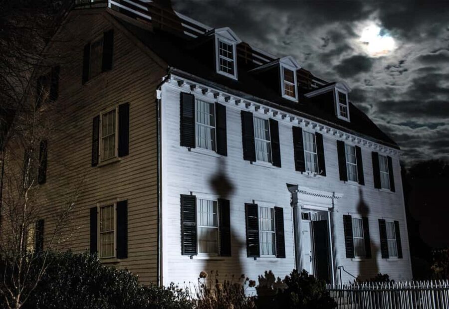 Salem: Boos and Brews Haunted Pub Crawl - Final verdict: a fun first look at Salem after dark