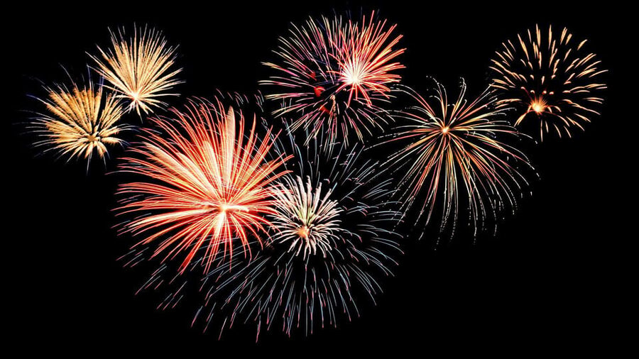 Salou: Fireworks Cruise on Dorimar II with Drinks - Meeting the Dorimar II at Cambrils Port