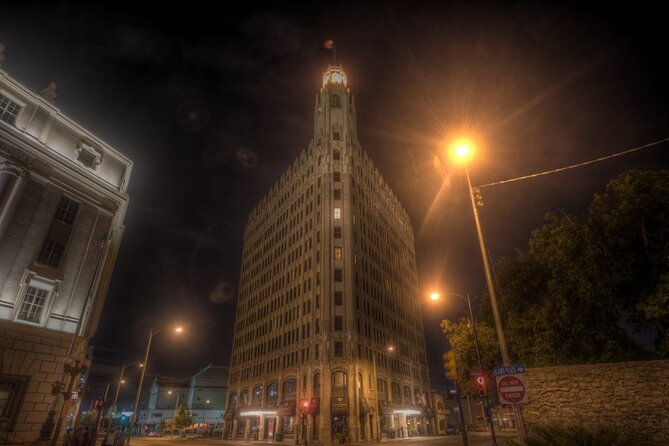 San Antonio Haunted Pub Crawl - Starting near Pat O’Brien’s at 121 Alamo Plaza