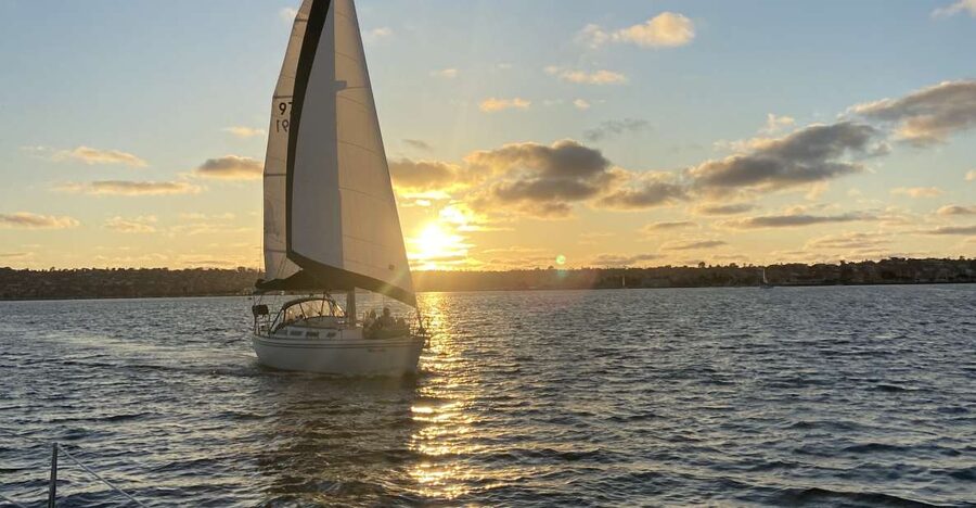 San Diego: Sunset and Day Sailing Excursion with Drinks - Why a sailboat changes the San Diego Bay view