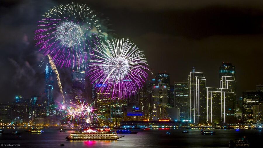 San Francisco: Empress Yacht July 4th Fireworks Party Cruise - Why the Empress Yacht Is a Strong Fireworks Viewing Spot