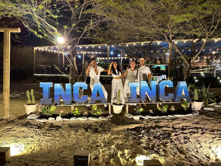 SANTAMARTA: White Night Tour in Katamaran with open bar - Reaching private Inca Inca beach