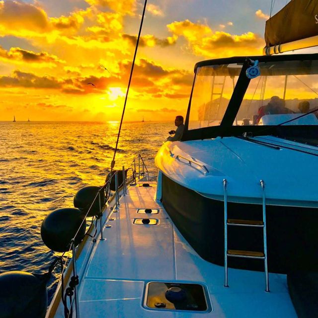 Santorini: Catamaran Cruise with Meal & Open Bar - What the $116 price really buys