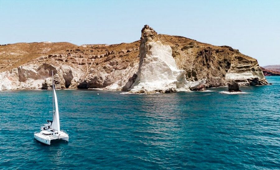 Santorini: Day Cruise with Meal & Open Bar - The volcanic islands and hot springs