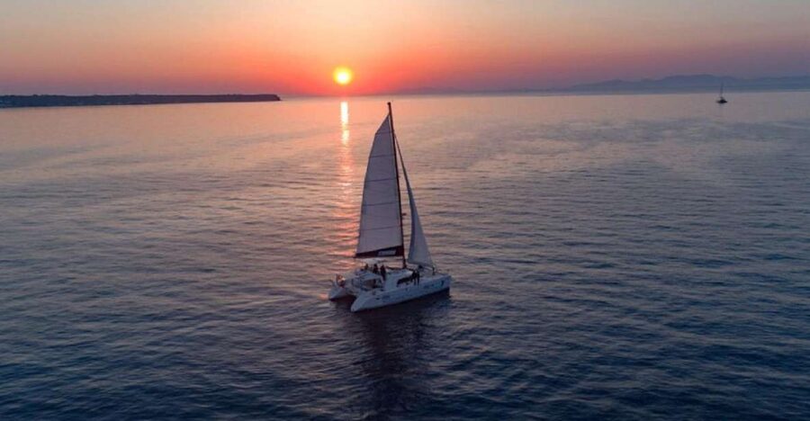 Santorini: Luxury Sunset Cruise with Dinner & Open Bar - Key points before you book