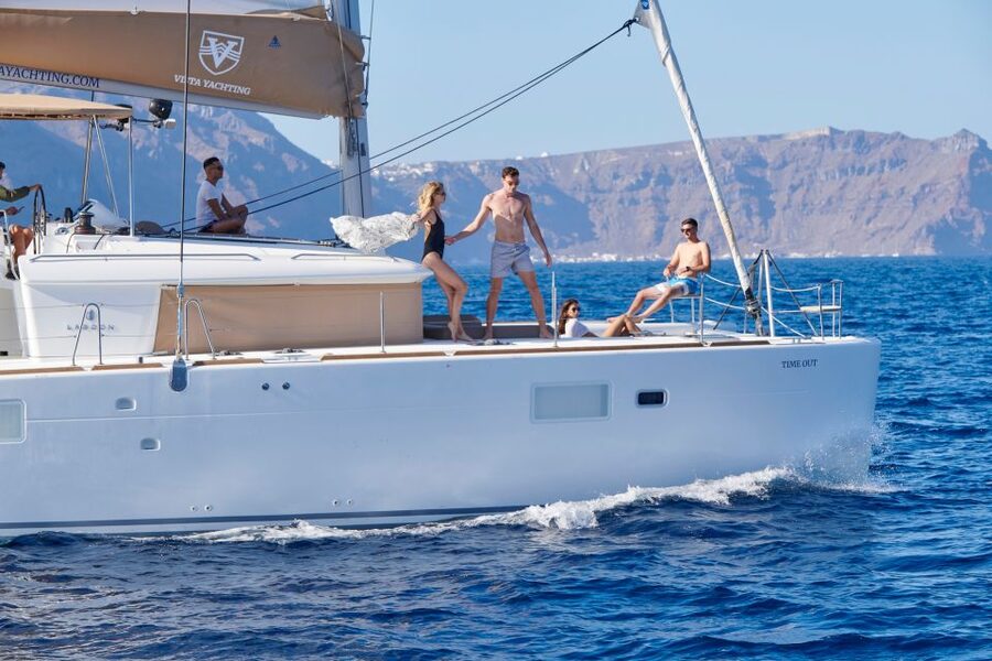 Santorini: Platinum Catamaran Cruise w/ BBQ Meal & Open Bar - Open bar and the sunset toast