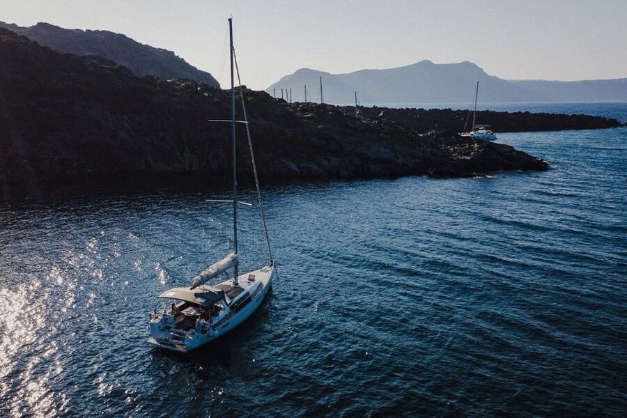 Santorini: Private Caldera Sailing Trip with Open Bar & Meal - The volcanic hot springs stop