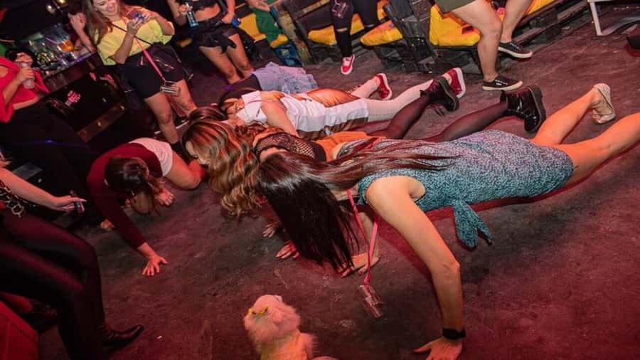 São Paulo Nightlife: Pub Crawl in the City that Never Sleeps - Pinheiros on Thursdays, with a 9 PM start