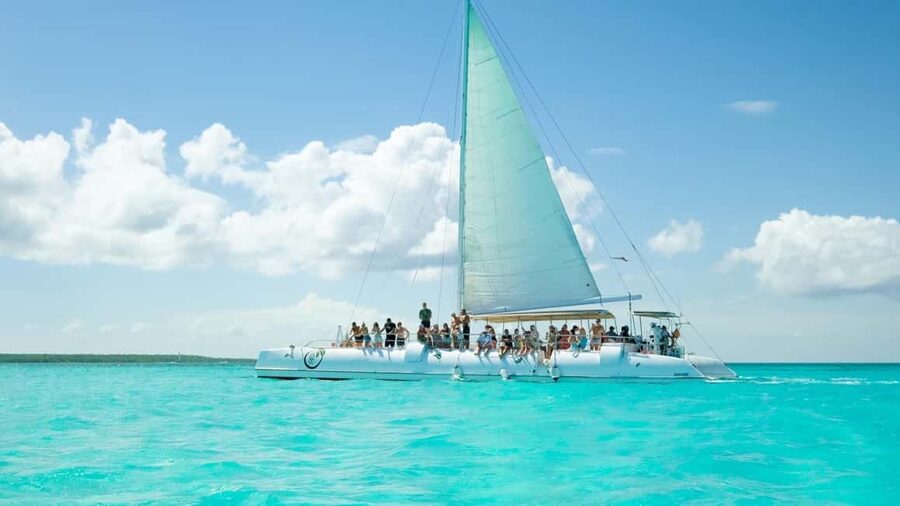 SAONA ISLAND: Catamaran Boat with Open Bar, Lunch and More.. - The natural pool is beautiful, but time matters