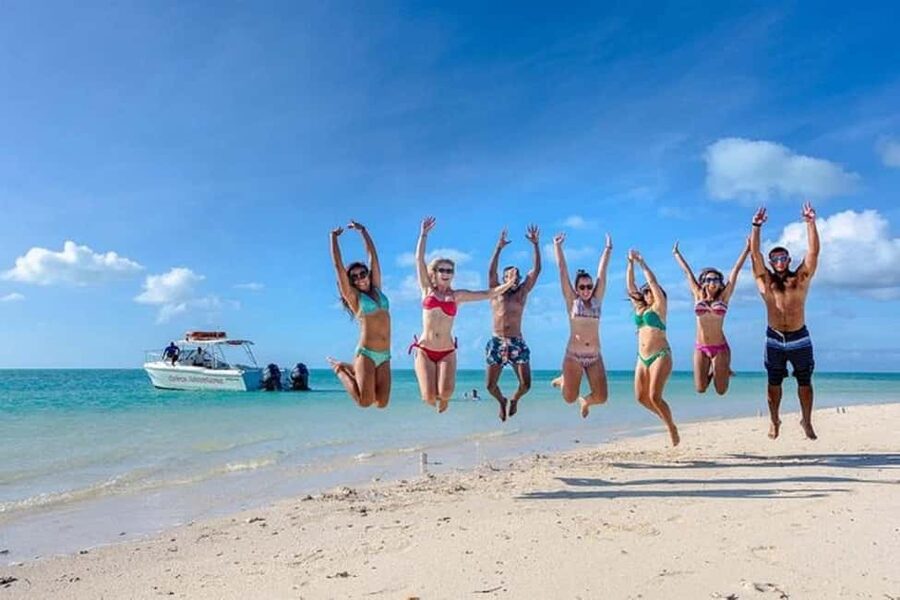 SAONA ISLAND: Catamaran Boat with Open Bar, Lunch and More.. - Catamaran travel brings the social part