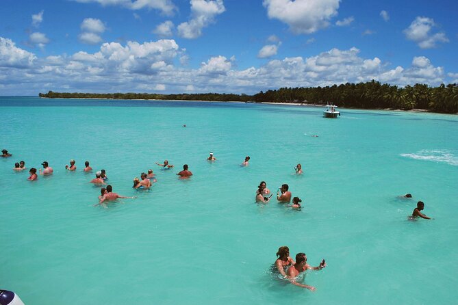 Saona Island Day Trip From Punta Cana with Lunch and Open Bar - The early pickup and ride to Bayahibe