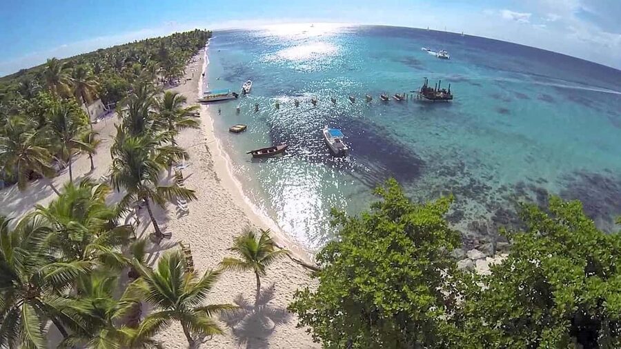 Saona Island from Punta Cana Day Trip with Open Bar - Cruising toward the Natural Pools