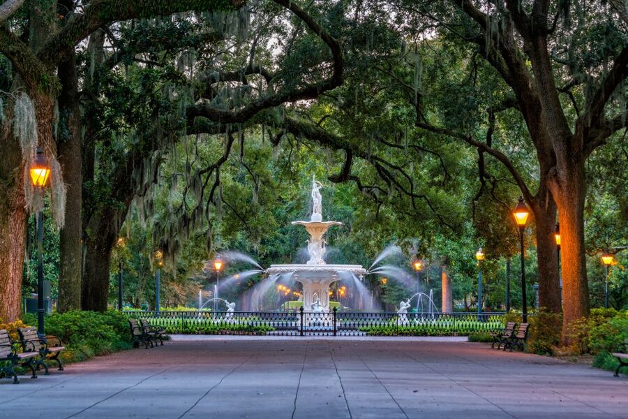 Savannah: Battles & Brews Civil War History Pub Crawl - Octane for a relaxed cocktail stop