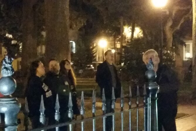 Savannah Ghost Tour with the Guy in the Kilt + Bar Stops - How the small group changes the evening