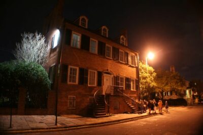 Pub Crawl and Ghost Tour