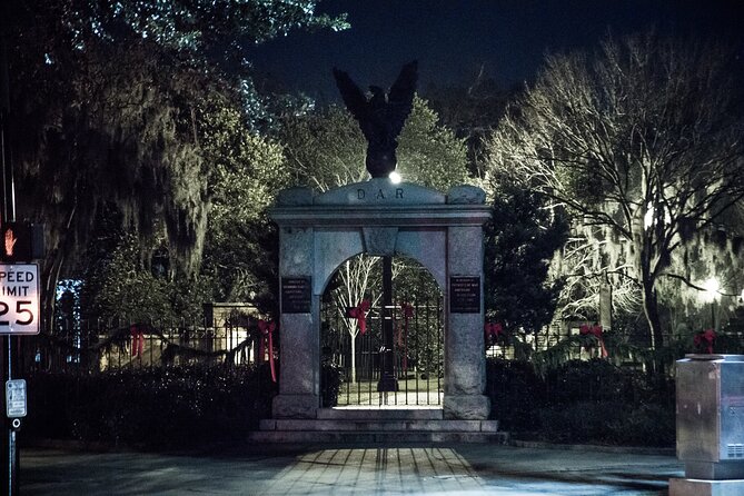 Savannah Terrors: Spirits & Spirits Haunted Pub Crawl - Why Savannah works so well for a haunted pub crawl