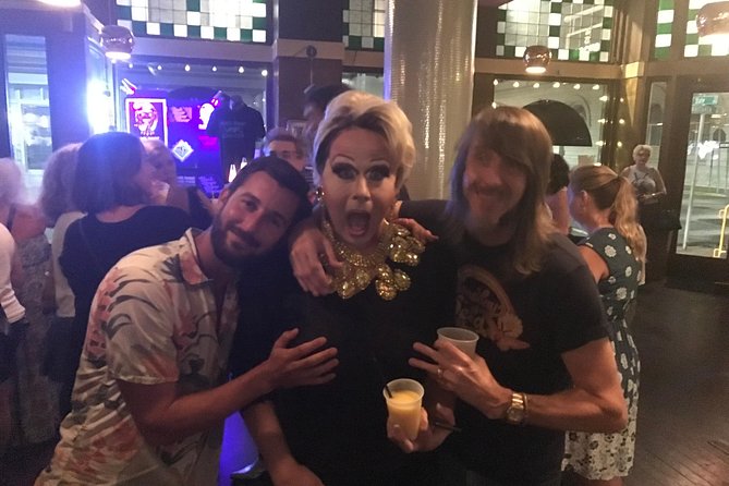 Savannah Yes, Queen! Drag Queen Pub Crawl - When communication matters