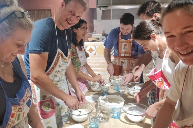 Semi-Private Pizza Making Experience in Naples with Drink - Meeting at Neptune’s Fountain at 6:30 pm