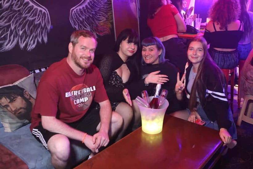 Seoul: LGBTQ+ Pub Crawl and Drag Show with Local Drag Queen - The international crowd is both strength and limitation