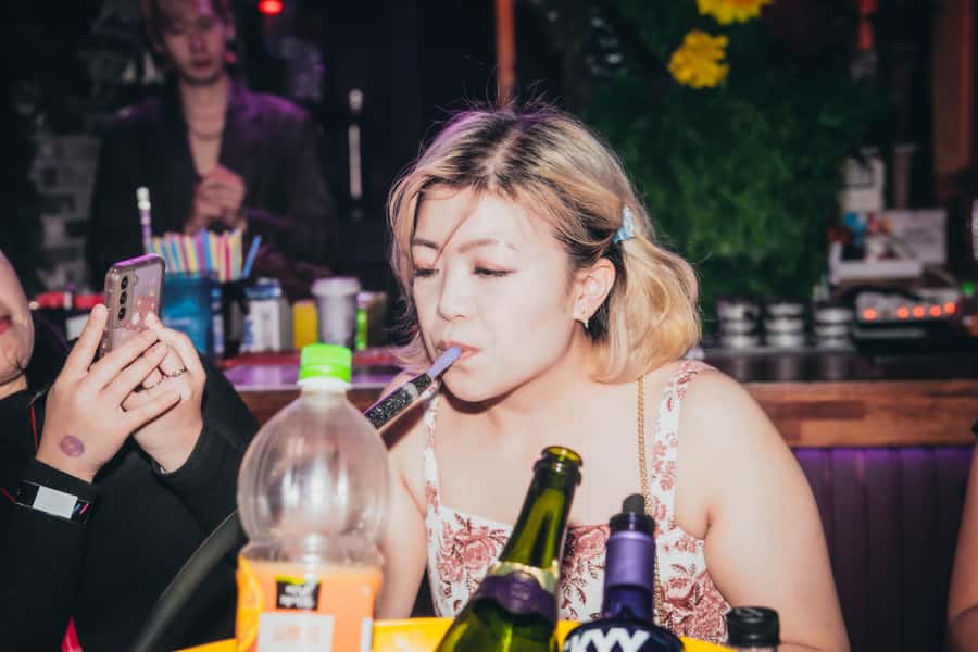 Seoul: Premium Pub Crawl with Open Bottles - How the evening moves from bar to club