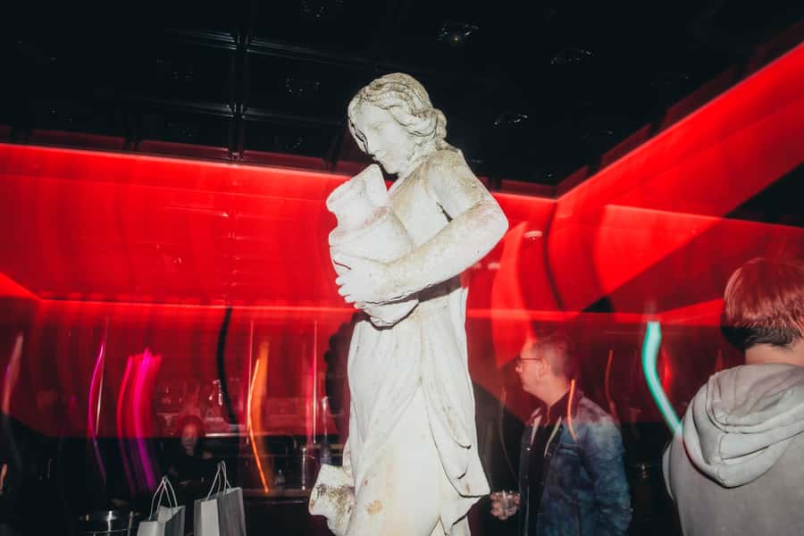 Seoul: Premium Pub Crawl with Open Bottles - The hosts make or break the night