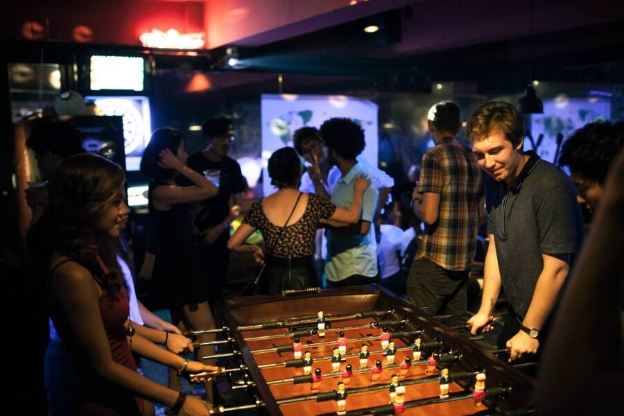 Seoul: Pub Crawl - The final dance club is the payoff