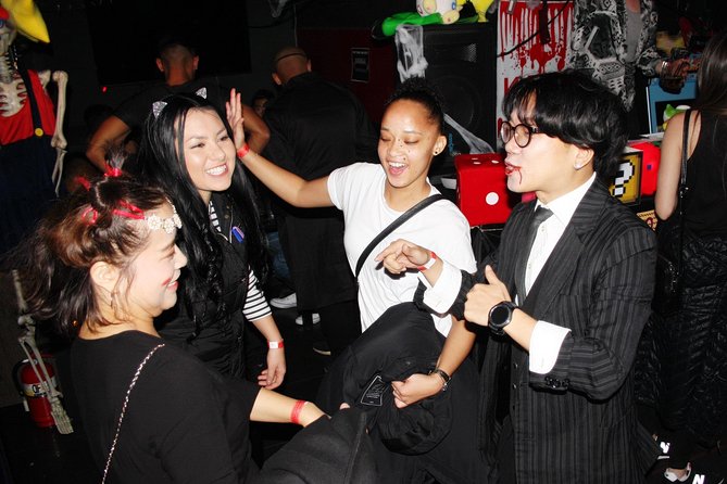 Seoul Pub Crawl by Absolute - Dress, age, and ID rules