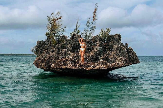 Set Sail on an All Inclusive Catamaran to Ile Aux Benitiers - Spending time on Île aux Bénitiers