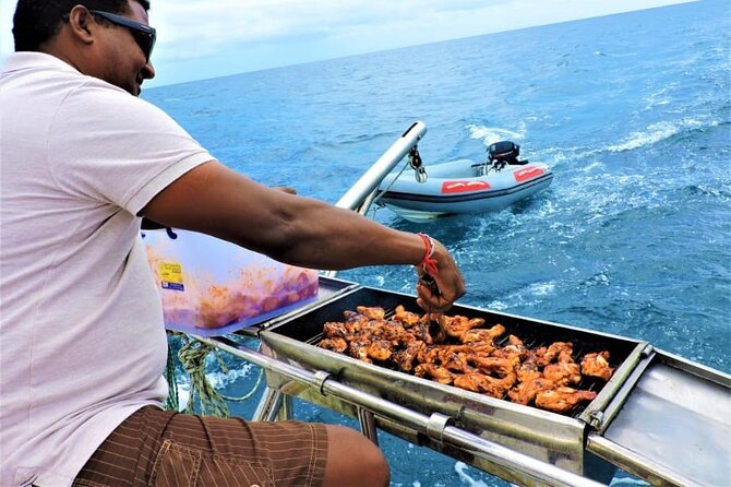 Set Sail on an All Inclusive Catamaran to Ile Aux Benitiers - Weather, cancellation, and day-to-day planning