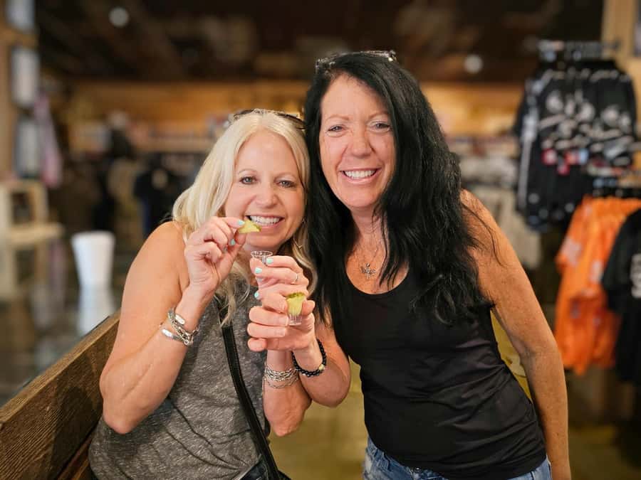 Sevierville: Hillbilly Booze Cruise Tasting Tour - Key points at a glance