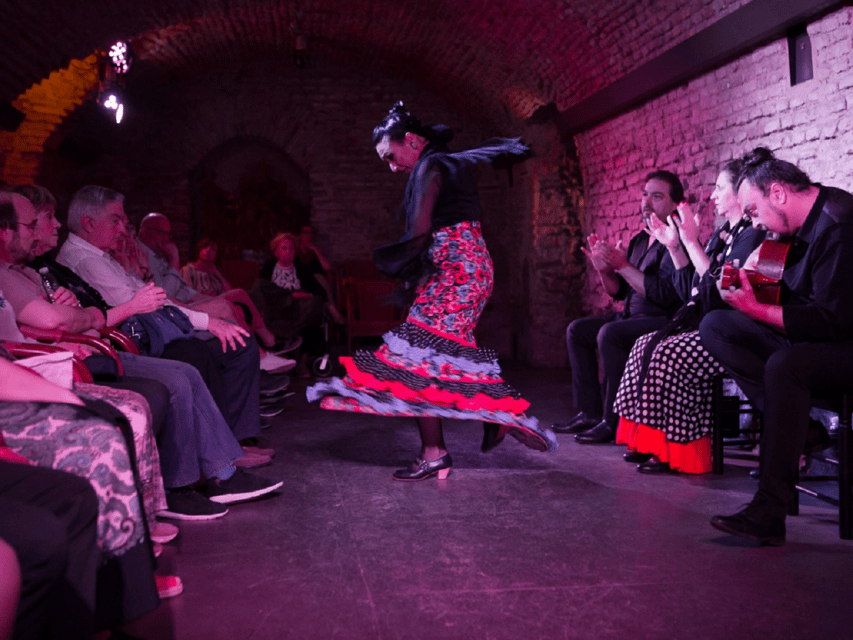 Seville: Flamenco Dreams Show with Drink in an Arabic Vault - What happens during the one-hour show