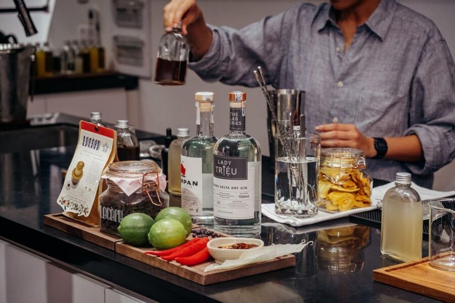 Shake & Savor: Coffee-Themed Cocktails from Việt Nam - Who should book this workshop?