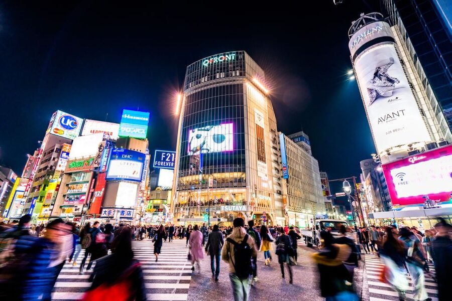 Shibuya Meltdown Night Tour: All-You-Can-Drink Bar Hopping - What the guide adds to the evening