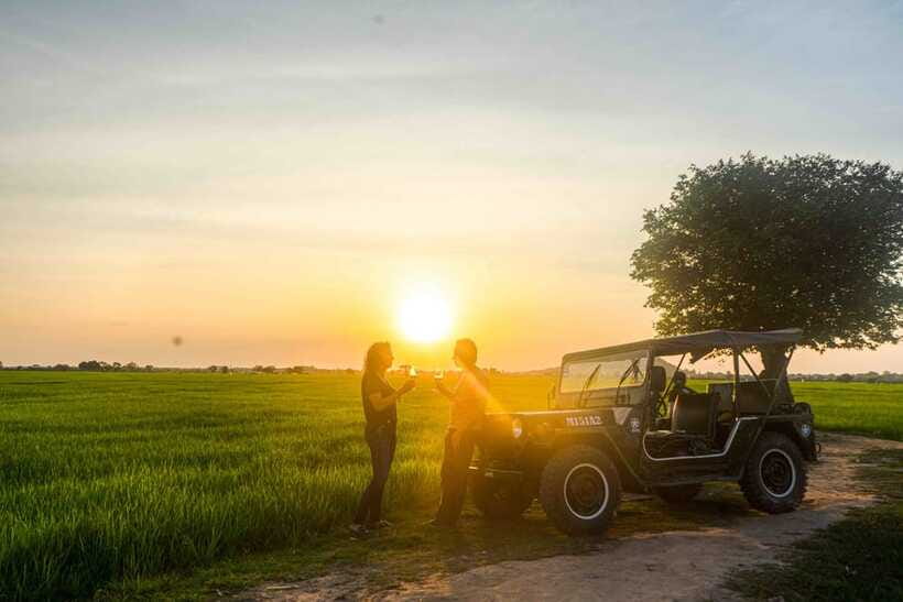 Siem Reap: Countryside Sunset Jeep Tour / SUV Available - What the guides add to the experience