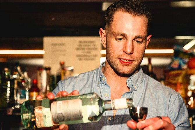 Sip History In a Secret Speakeasy Cocktail Class - Who should book this experience?